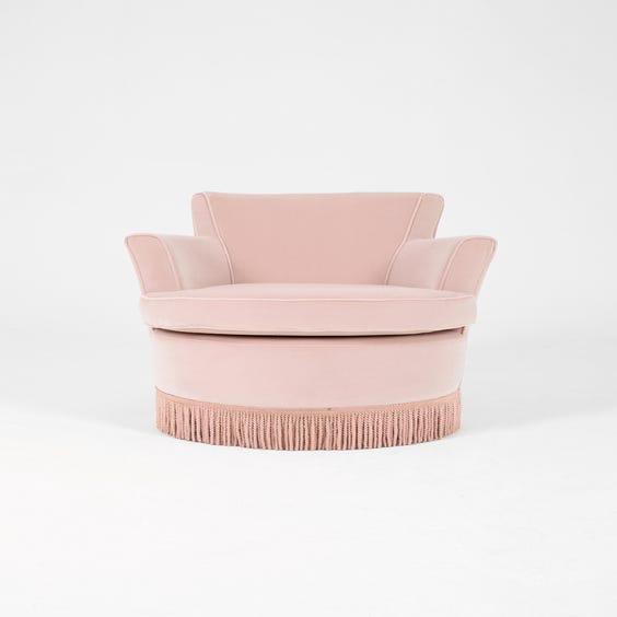 image of Powder pink velvet cocktail chair