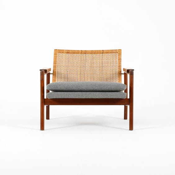image of Dutch rattan back lounge chair