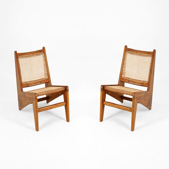 image of Pierre Jeanneret kangaroo chair