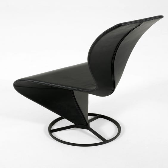 image of Black leather S-Chair