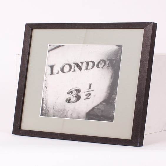 image of Photograph of 'London 3 1/2' sign