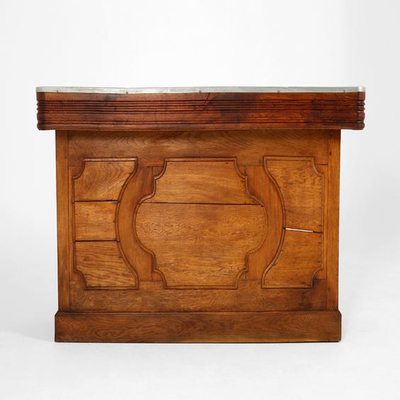 image of 1920's French bar counter