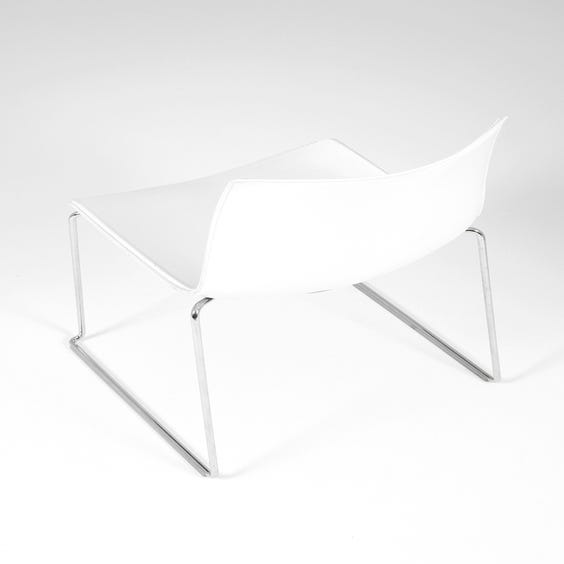 image of White leather Catifa chrome chair