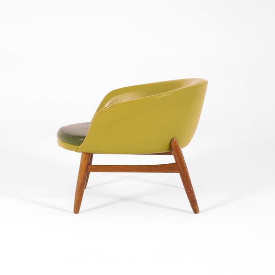 image of Avocado vinyl tub chair