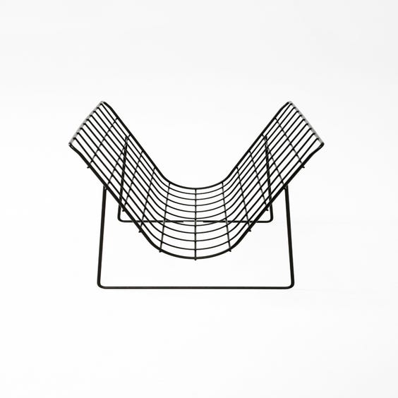 image of Wire scooped magazine rack
