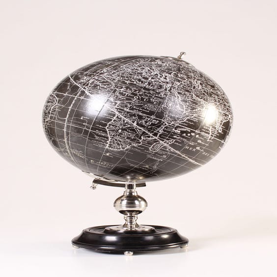image of Traditional French black globe