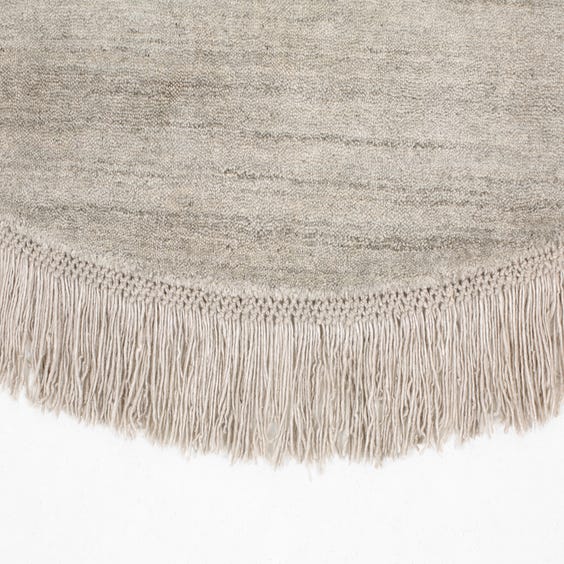 image of Modern circular silver grey rug