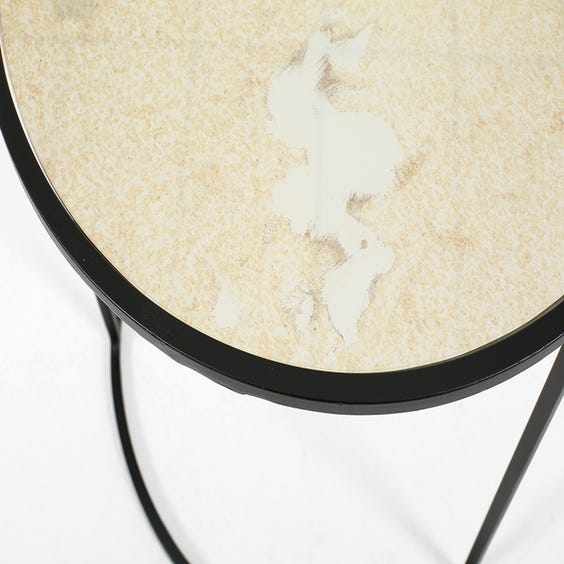 image of Circular gold mirrored top table