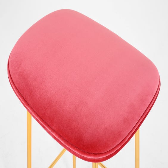 image of Beetle lipstick pink velvet stool