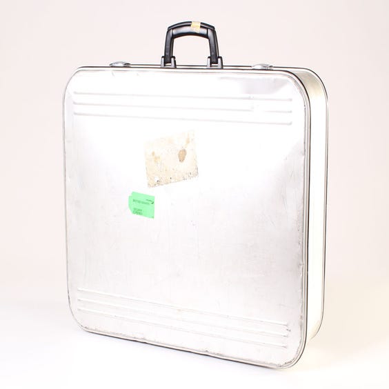 image of Alustar retro metal suitcase
