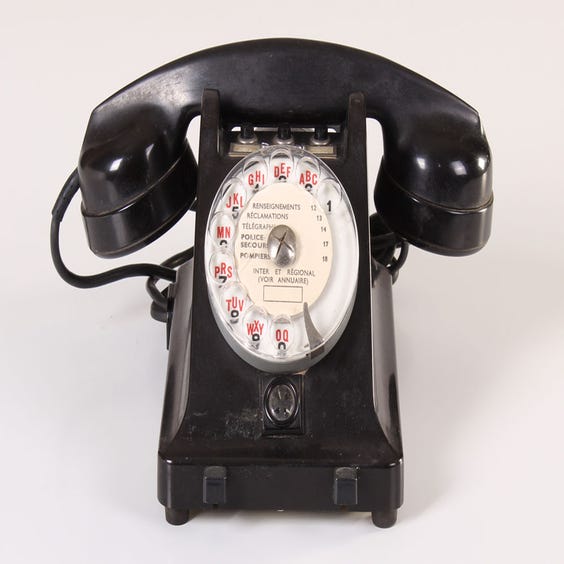 image of Black period French telephone