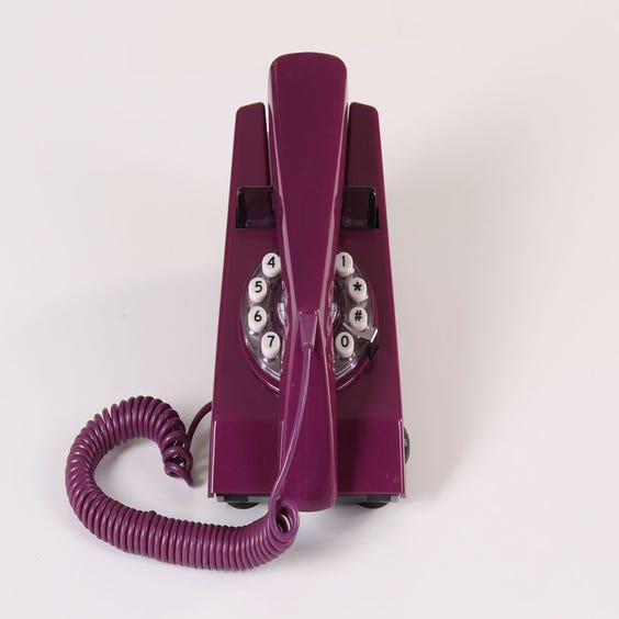 image of 1970s purple telephone